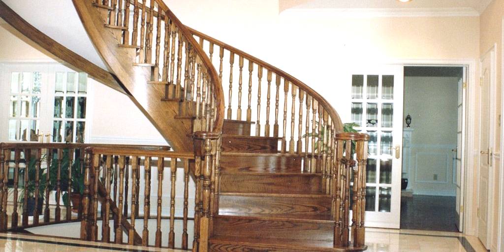 houten wenteltrap plaatsen